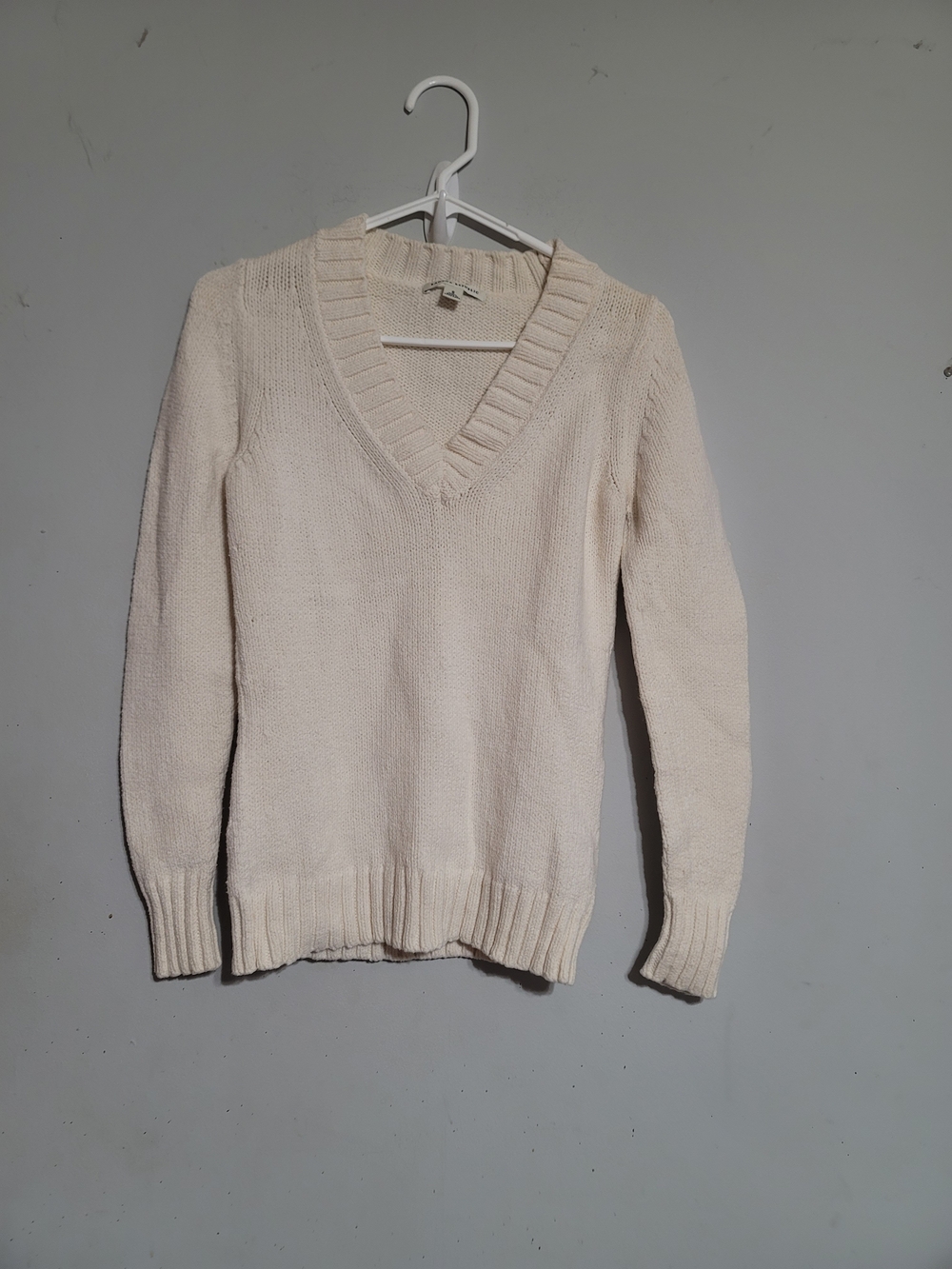 Banana Republic Off-White Cream Classic V-Neck Sweater Cotton Blend Sz Small